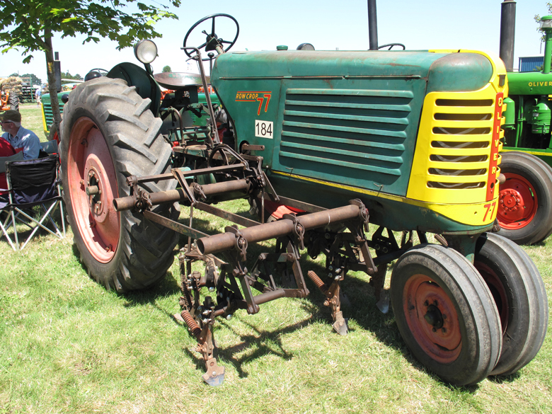 Oliver rowcrop 77